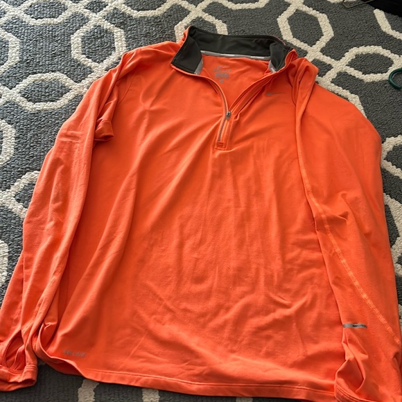 Nike Tops - NIKE DRI FIT RUNNING SHIRT